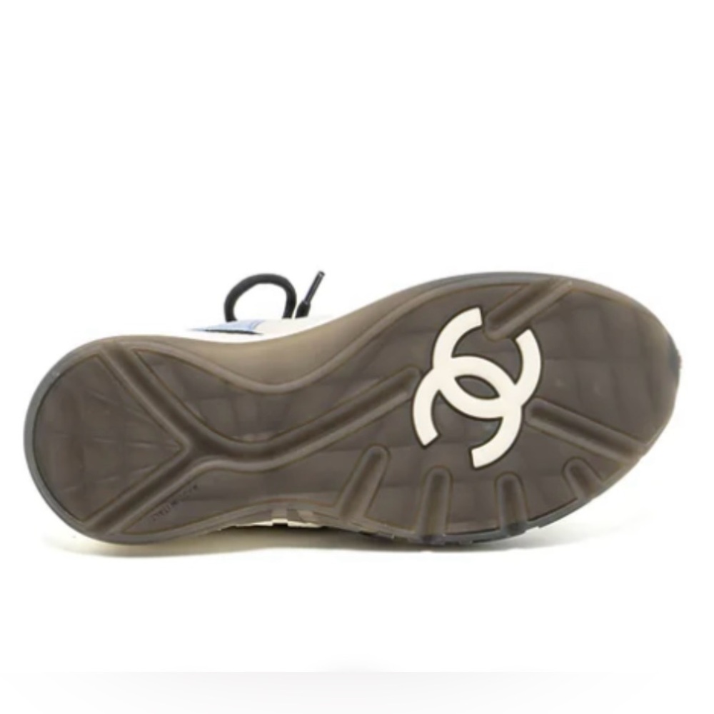 CHANEL | Women Sneakers - Picture 6 of 14